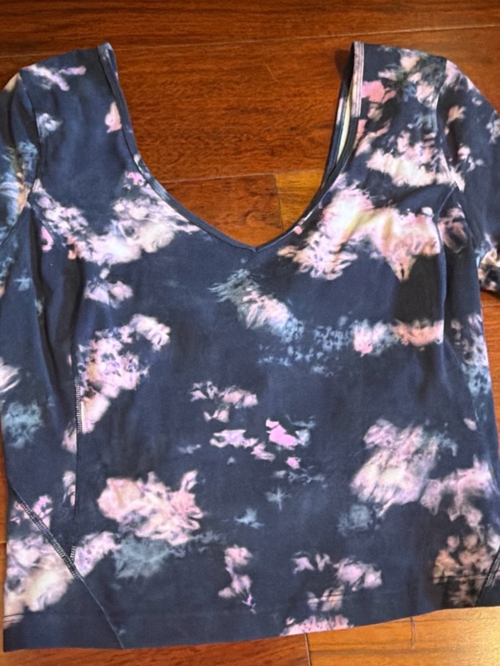 Lululemon crop top navy and pink tie dye